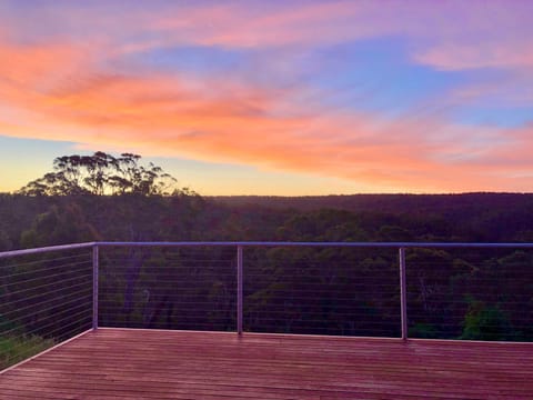 Natural landscape, View (from property/room), Balcony/Terrace, Landmark view, Mountain view, Sunset