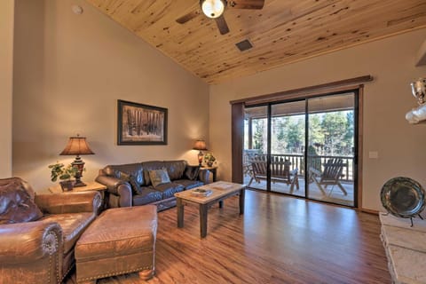 Lovely Torreon Getaway with Deck in Show Low! Casa in Show Low