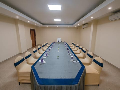 Meeting/conference room