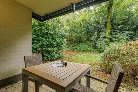 Patio, Garden view