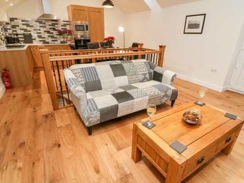 Macaw Cottages No 4A Apartment in England