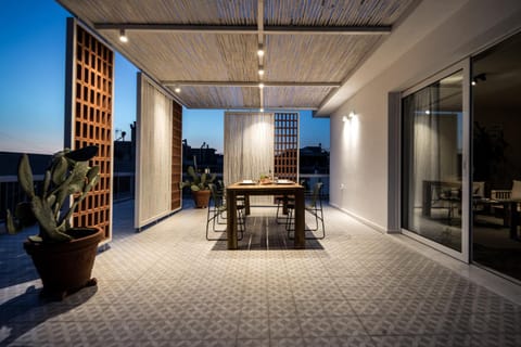 Balcony/Terrace, Balcony/Terrace, Dining area