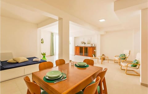 3 Bedroom Lovely Home In Marina Di Modica House in Marina di Modica
