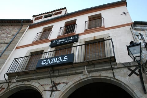 Alojamientos Plaza Mayor Übernachtung mit Frühstück in Trujillo