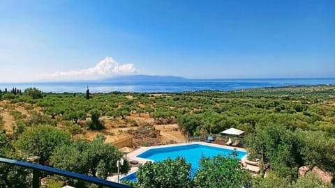 Pool view, Sea view