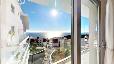Panoramica views superb luxury apartment Condo in Fuengirola