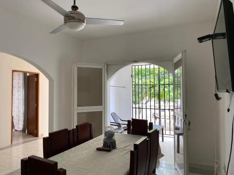 Apartamento con aire acondicionado y parqueadero por dias en Santa Marta Apartment in Santa Marta