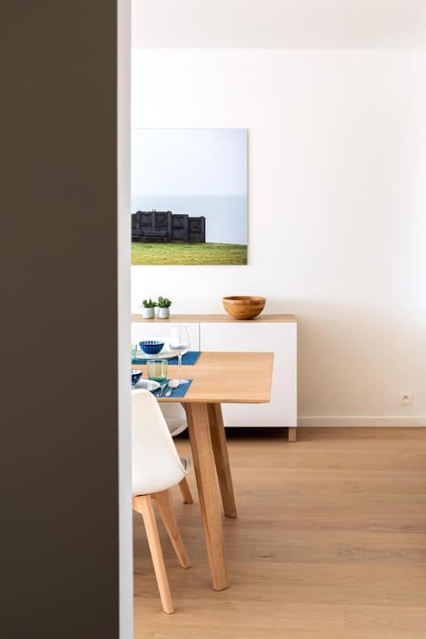 Modern & spacious apartment near beach in Knokke Eigentumswohnung in Knokke-Heist