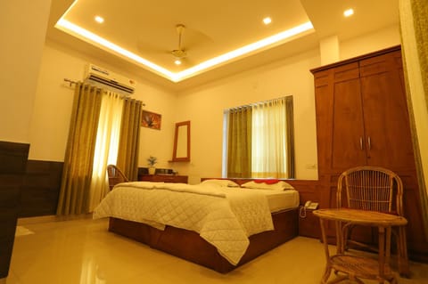 SAPPHIRE INN Hotel in Kochi