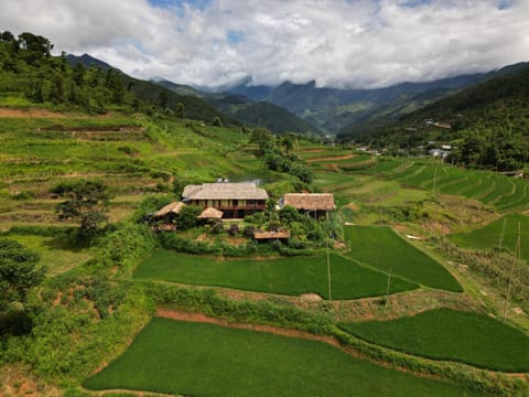 Property building, Natural landscape, Mountain view