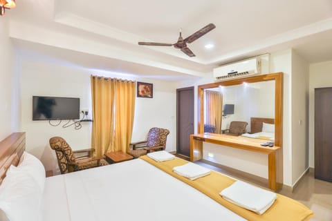 Hotel Golden Bliss Hotel in Puducherry