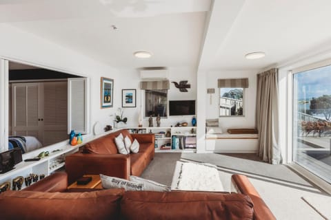 Te Moana Waterfront Apartment in New Plymouth