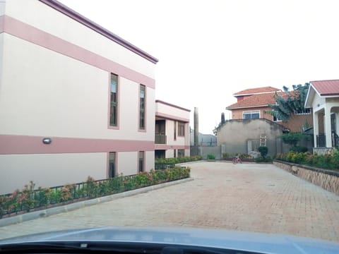 Kaks apartments Condominio in Kampala