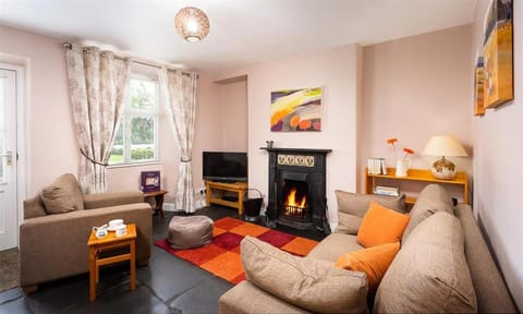 Dormouse Cottage House in Coniston