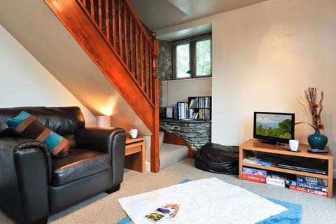 A River Runs By House in England