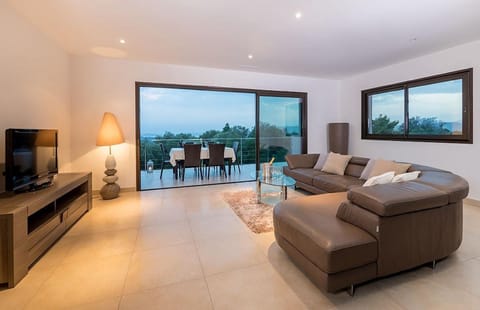 Living room, Seating area, Sea view