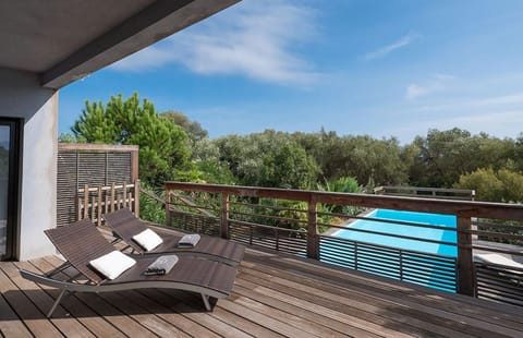 Balcony/Terrace, Pool view, Swimming pool