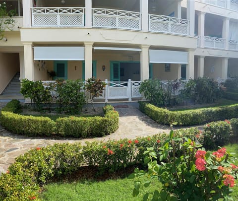 La Dolce Vita Beachfront Apt 2 Appartement-Hotel in Las Terrenas
