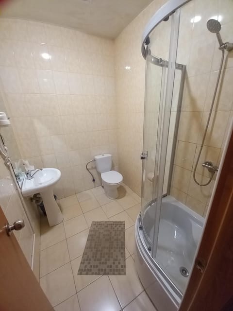 Shower, Toilet, Bathroom