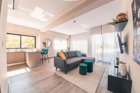 Fully Serviced Apartment at Regatta Living - 2G Condo in Distrito Nacional
