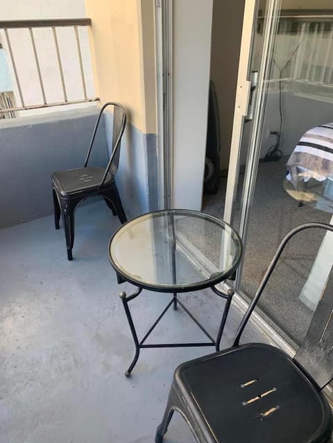 Ocean and Mountain View Condo - Free Reserved Parking Condo in Honolulu