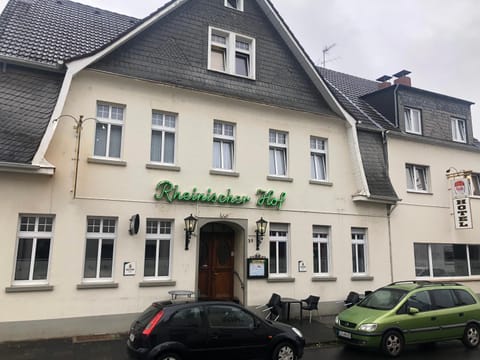 Rheinischer Hof Alojamiento y desayuno in Leverkusen