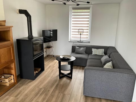 Communal lounge/ TV room, TV and multimedia, Living room, Seating area