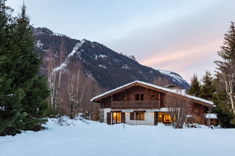 Property building, Natural landscape, Winter, Mountain view