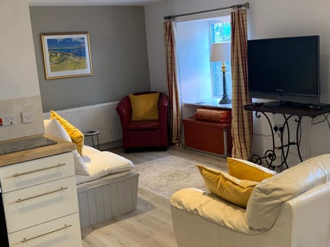 Hill House - Mews Town House, in a quiet private close, in the City Centre of Inverness. House in Inverness