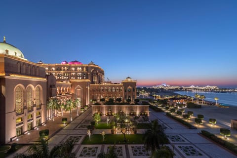 Emirates Palace Mandarin Oriental, Abu Dhabi Resort in Abu Dhabi
