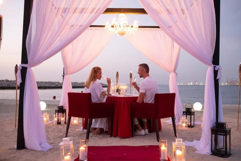 Dining area, Dinner, Sunset