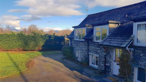 Beautiful 3-bed stone barn in idyllic Hawkshead Haus in Hawkshead