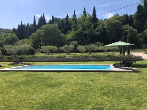 Day, Natural landscape, Garden, Pool view, Swimming pool, sunbed