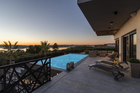 Pool view, Swimming pool, Sunset