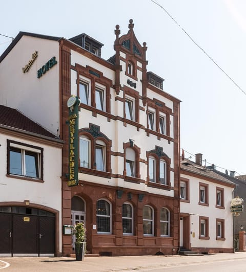 Property building, Facade/entrance