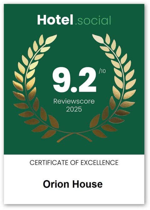 Orion House - sleeps 6, driveway, garden House in Crewe