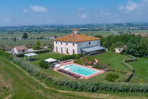 Property building, Day, Bird's eye view, Garden, Garden view, Pool view, Swimming pool, sunbed