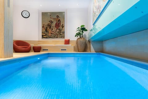 Spa and wellness centre/facilities, Swimming pool