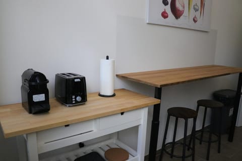 Coffee/tea facilities, Kitchen or kitchenette