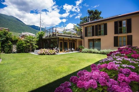 Property building, Garden, Skiing, View (from property/room), Balcony/Terrace, Hiking, Cycling, Garden view, Mountain view, Supermarket/grocery shop, Inner courtyard view, Facility for disabled guests, locker, sunbed