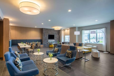Microtel Inn & Suites by Wyndham Liberty NE Kansas City Area Hotel in Liberty