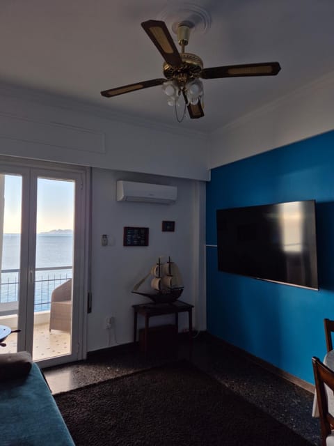 TV and multimedia, Living room, Sea view