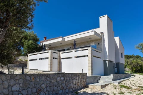 Property building, Balcony/Terrace