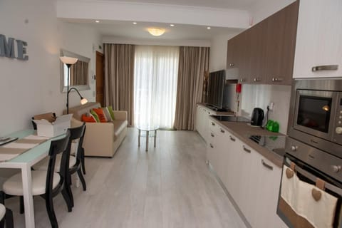 B & S Accommodation Sea View Apartment Condo in Marsaskala