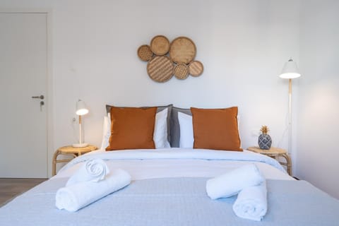 Bed, Decorative detail, Bedroom