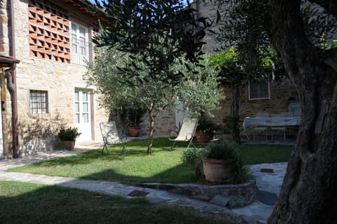 Dimora delle Camelie Country House in Capannori