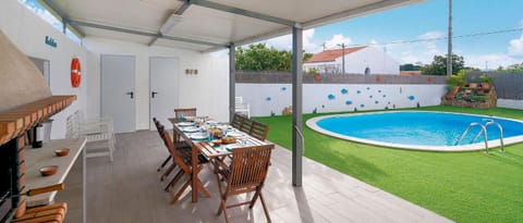 BBQ facilities, Swimming pool