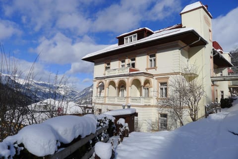 Property building, Winter