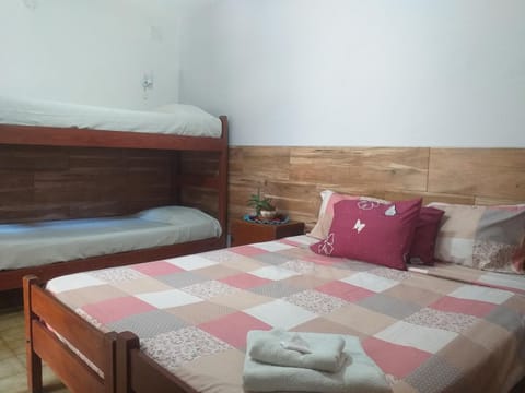 Residencial Santiago Habitaciones Hotel bed & break fast Hotel in Posadas