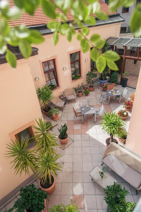 Balcony/Terrace, Garden view, Inner courtyard view